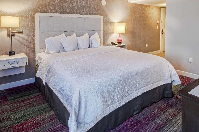 Номер Стандарт Трехместный, Rivus