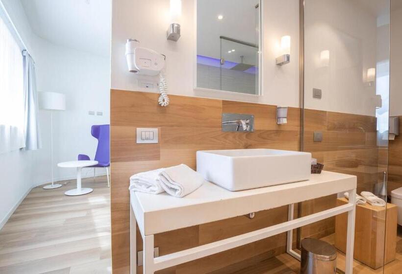 Полулюкс, Stadio & Spa