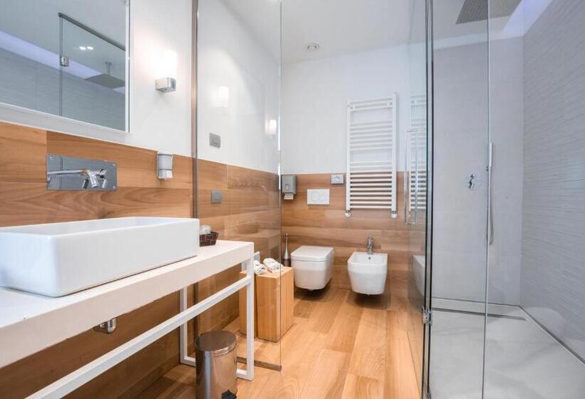 Полулюкс, Stadio & Spa