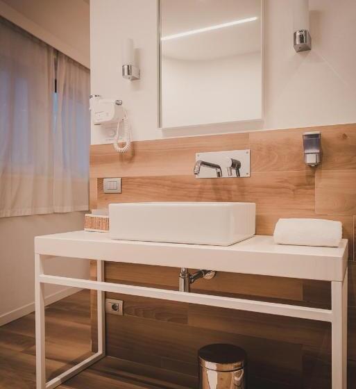 Полулюкс, Stadio & Spa