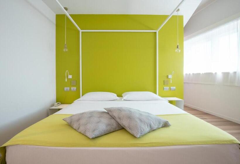 Полулюкс, Stadio & Spa