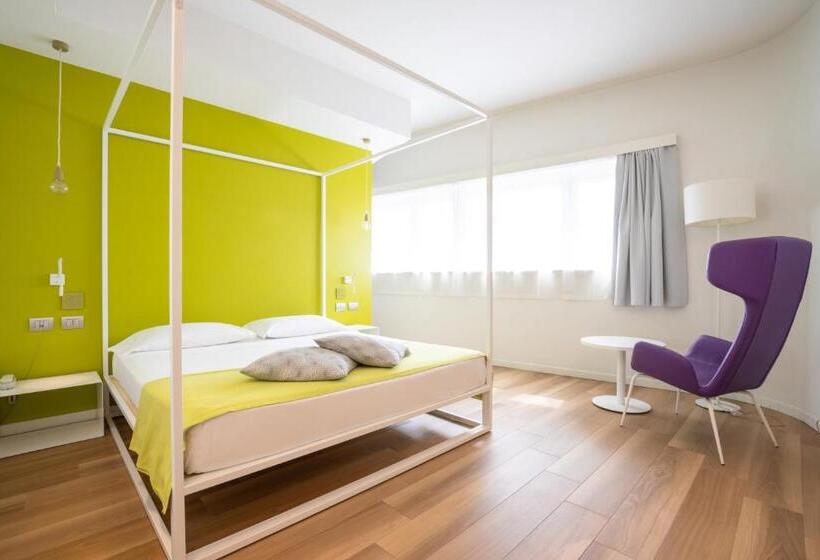 Полулюкс, Stadio & Spa