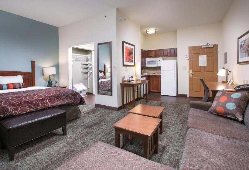 带大床的标准工作室, Staybridge Suites Augusta, An Ihg