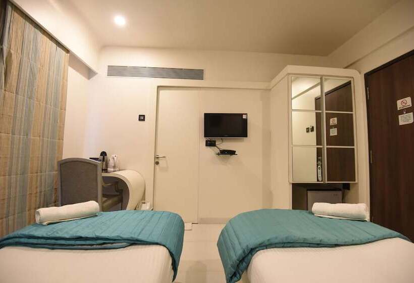 デラックスルーム, Vits Sharanam Thane