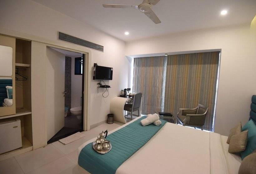 デラックスルーム, Vits Sharanam Thane