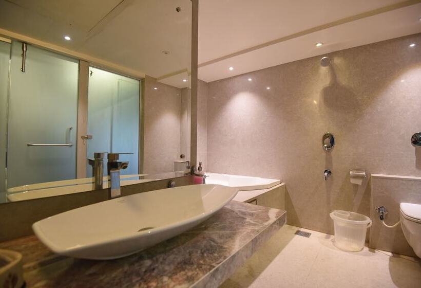 スイート, Vits Sharanam Thane