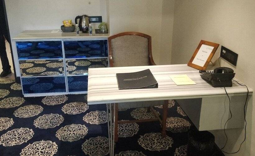 スイート, Vits Sharanam Thane