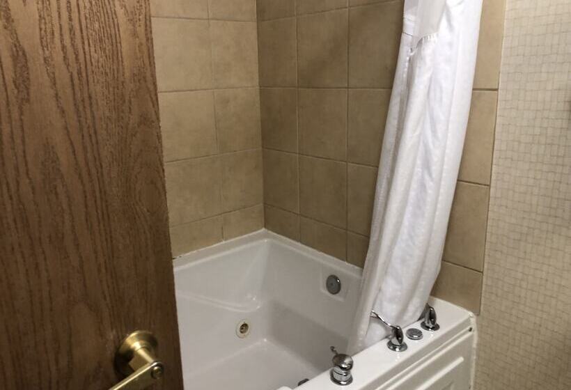 Номер Deluxe, Wingate By Wyndham Ashland