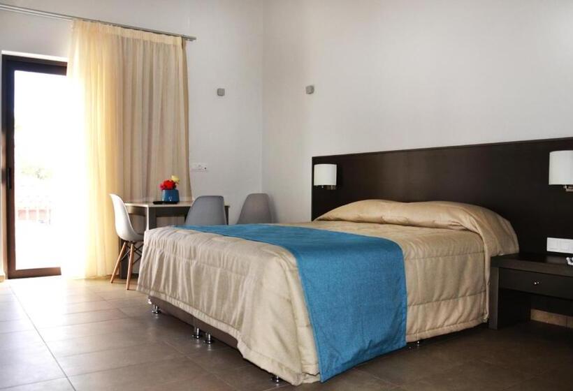 إستوديو سوبيريور, Ledra Maleme