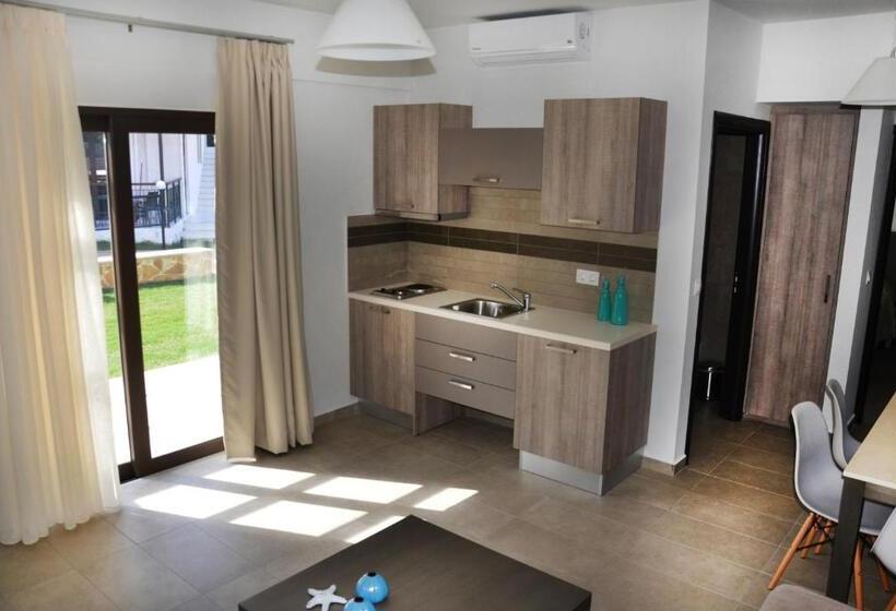 شقة سوبريور غرفة واحدة, Ledra Maleme