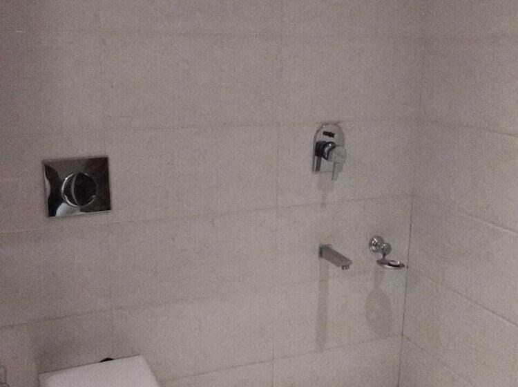 اتاق پرمیوم, Pride Surya Mountain Resort Dharamshala