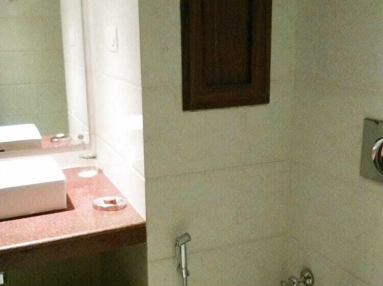 اتاق پرمیوم, Pride Surya Mountain Resort Dharamshala