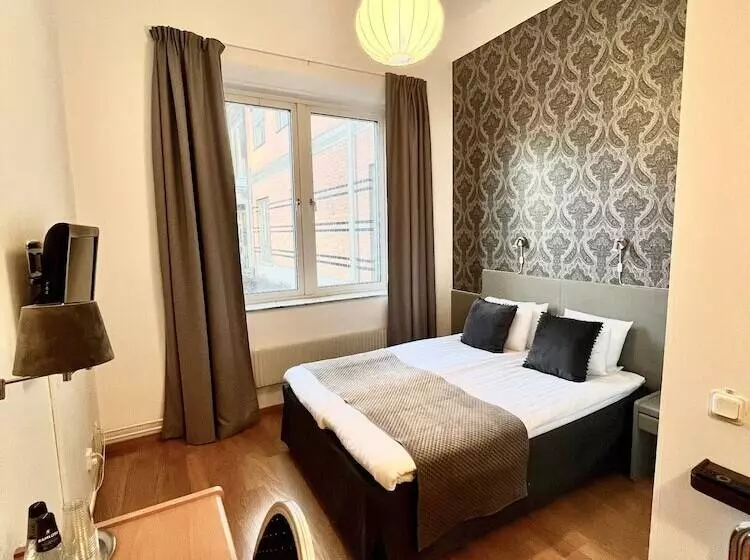 Standard Yhden Hengen Huone, Viktoria Hotell & Konferens