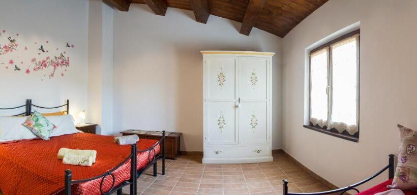 חדר סטנדרט טריפל חדר רחצה חיצוני, Il Gladiolo