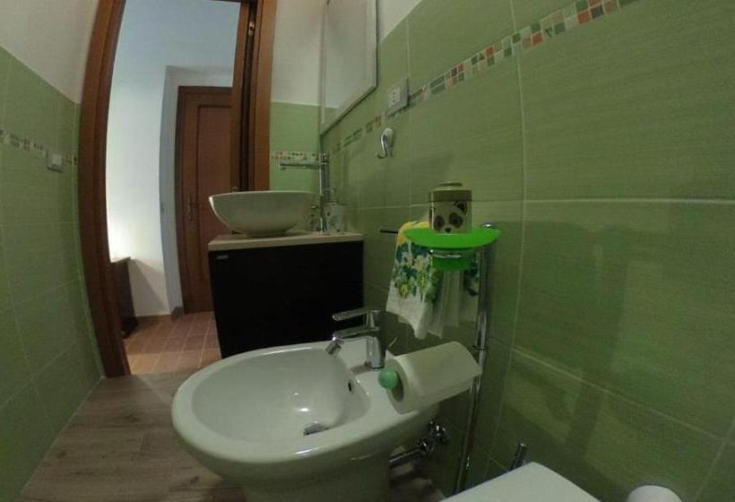 חדר סטנדרט לשלושה, Il Gladiolo