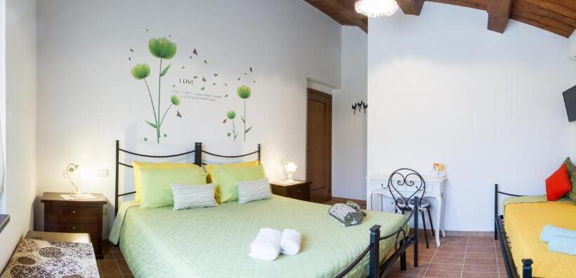 חדר סטנדרט לשלושה, Il Gladiolo