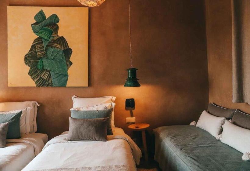 سوییت, Le Jardin Des Douars