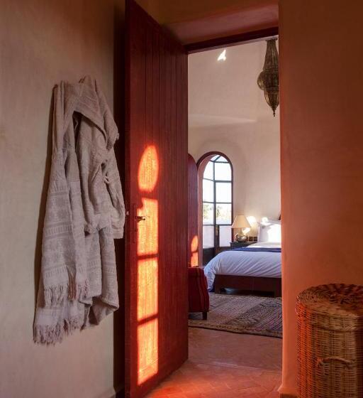 ویلای 4 خوابه, Le Jardin Des Douars