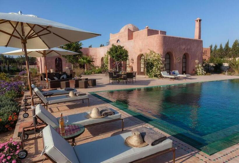 ویلای 4 خوابه, Le Jardin Des Douars