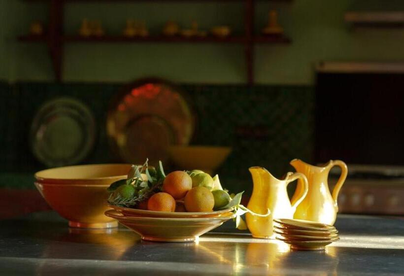 ویلای 4 خوابه, Le Jardin Des Douars