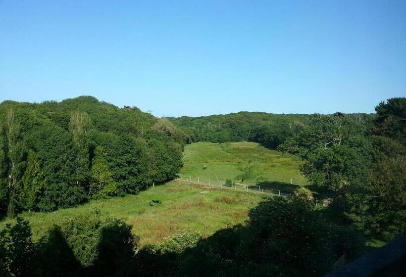 סוויטה, Les Chambres Du Château Du Rozel