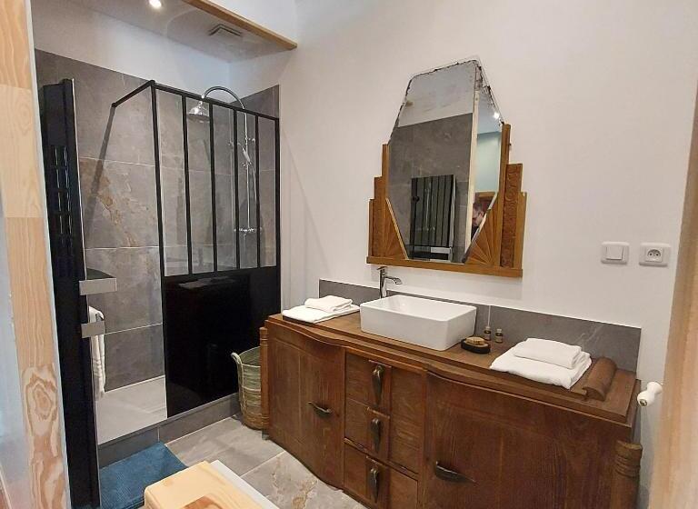 חדר סטנדרט נוף לגינה, Les Chambres Du Château Du Rozel