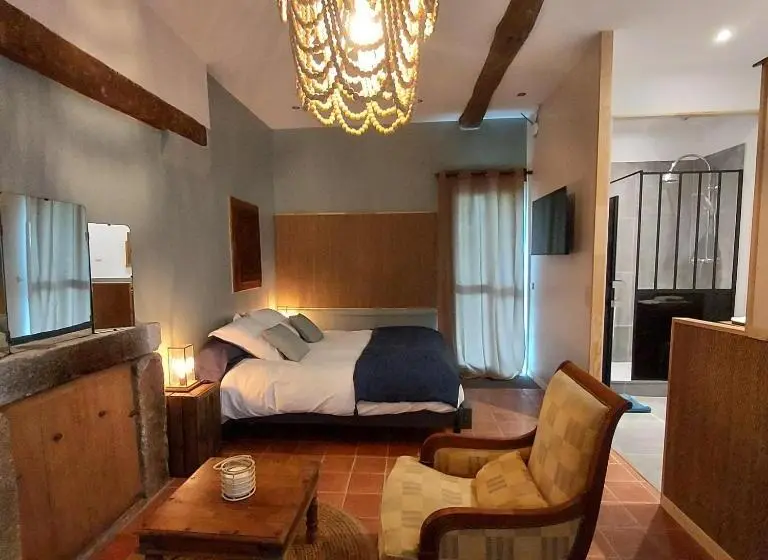 ガーデンビュースタンダードルーム, Les Chambres Du Château Du Rozel