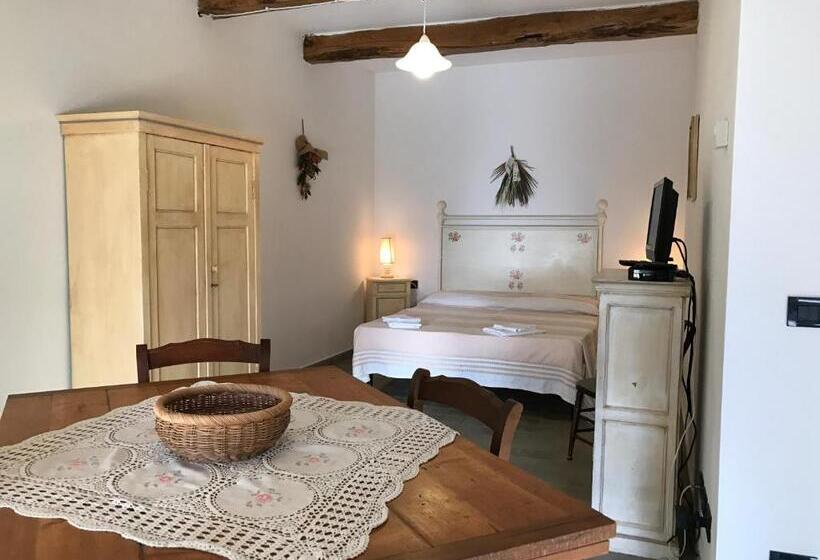 استودیوی استاندارد, Casale San Giovanni