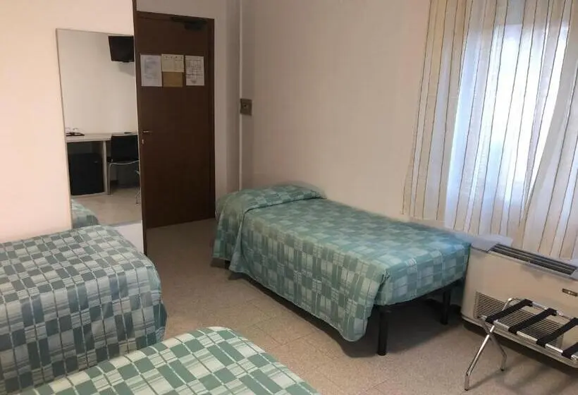 スタンダードトリプルルーム, Albergo Ristorante La Greppia