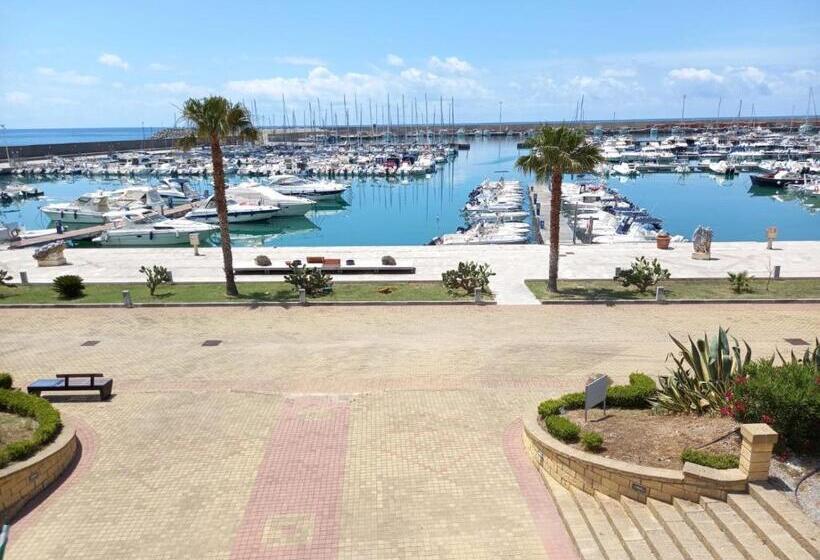 オーシャンビュースタンダードルーム, Da Angelo