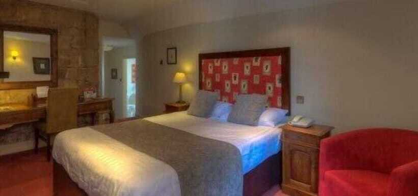 スタンダードルーム, Dog & Partridge By Chef & Brewer Collection