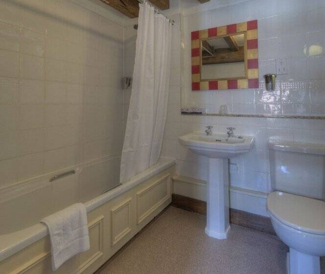 スタンダードルーム, Dog & Partridge By Chef & Brewer Collection