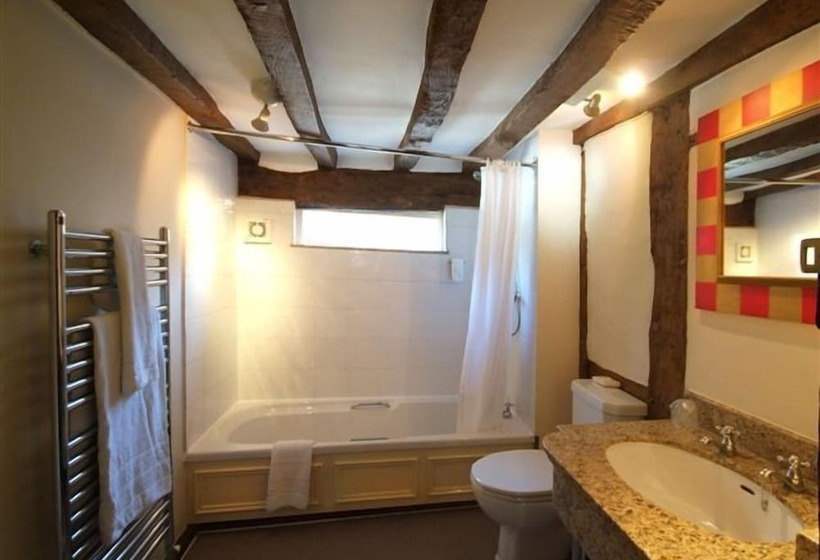 スタンダードルーム, Dog & Partridge By Chef & Brewer Collection