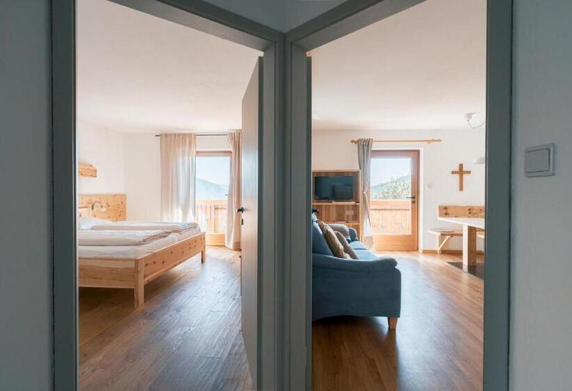 Апартаменты 2 Спальни с Балконом, Haflingerhof