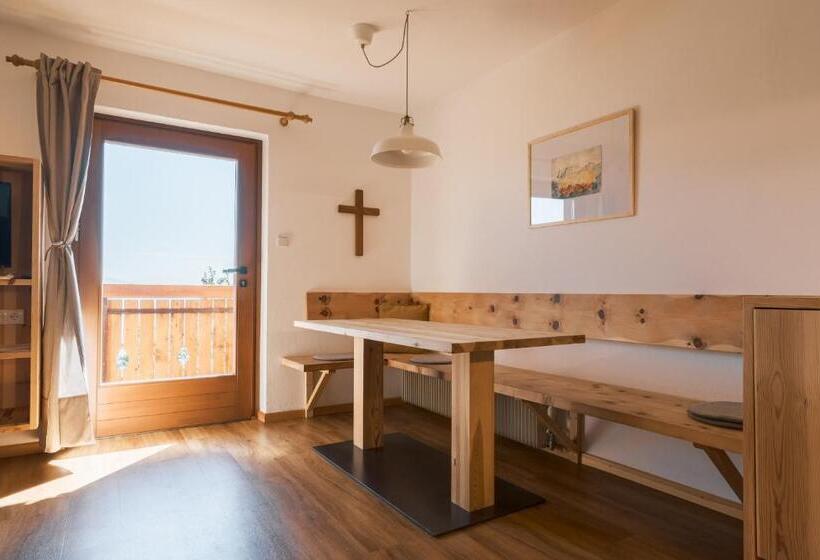 Апартаменты 2 Спальни с Балконом, Haflingerhof