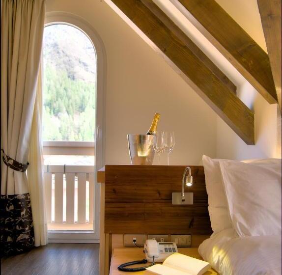 Pokój Superior, Pangrazzi