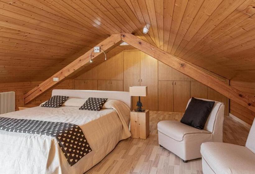 Suite z Balkonem, Pangrazzi