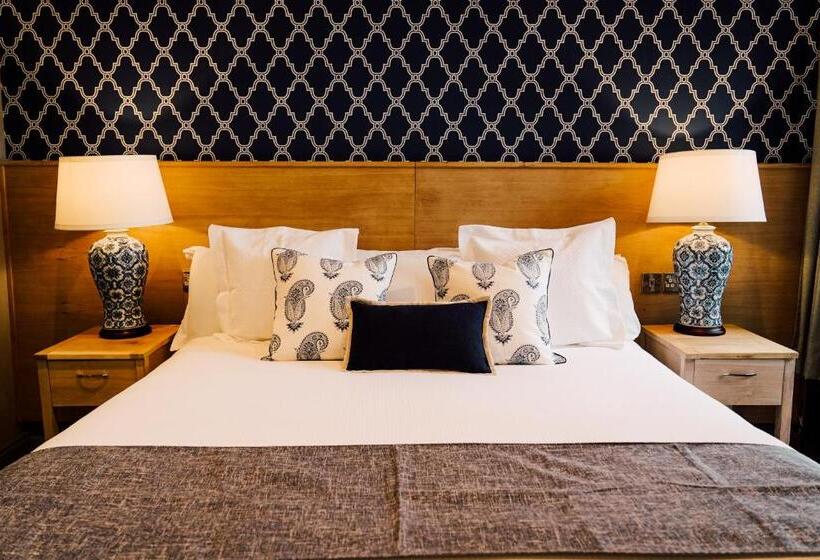 Номер Superior, The Maynard