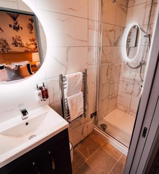 Номер Basic, The Maynard