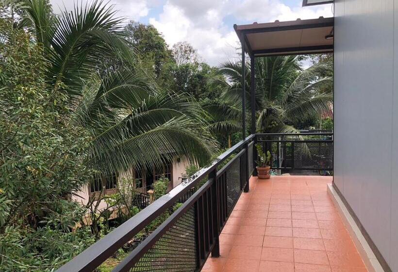 Номер Стандарт Вид на Сад, Green Happy Homestay