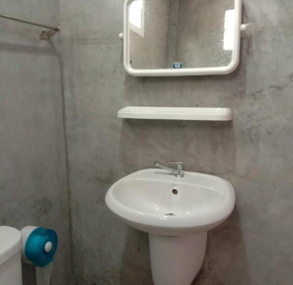 غرفة قياسية مطلّة علي الحديقة, Green Happy Homestay