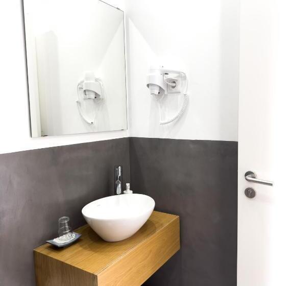 带阳台的三人标准间, Solar Do Alentejo