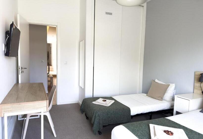 带阳台的三人标准间, Solar Do Alentejo