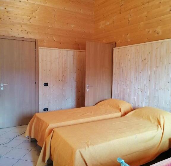 غرفة قياسية رباعية, Agriturismo Bio Apipoli