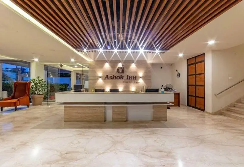 ファミリールーム, Ashok Inn