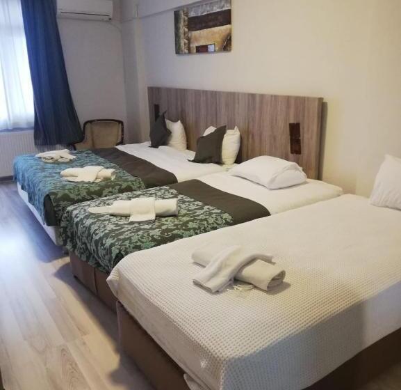 اتاق خانوادگی, Grand Krone