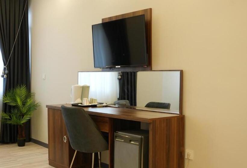 اتاق لوکس, Grand Krone