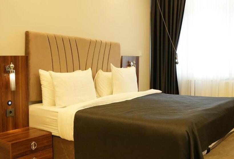 اتاق استاندارد, Grand Krone