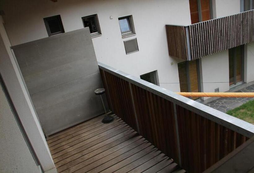 Трехместный Номер Стандарт с Балконом, U Tří Volů