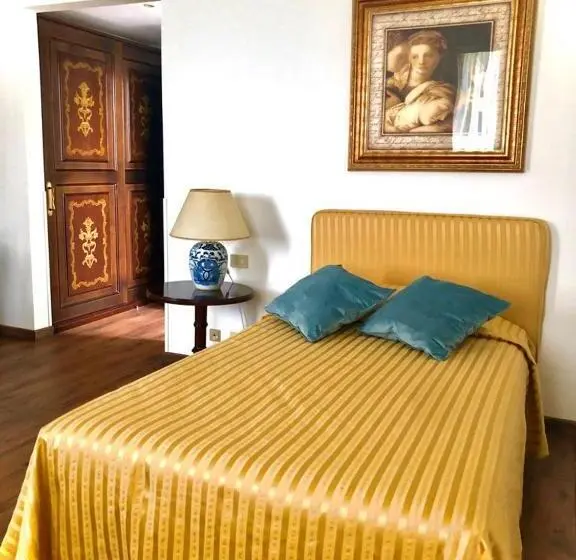 Comfort Yhden Hengen Huone, Villa Montanarini